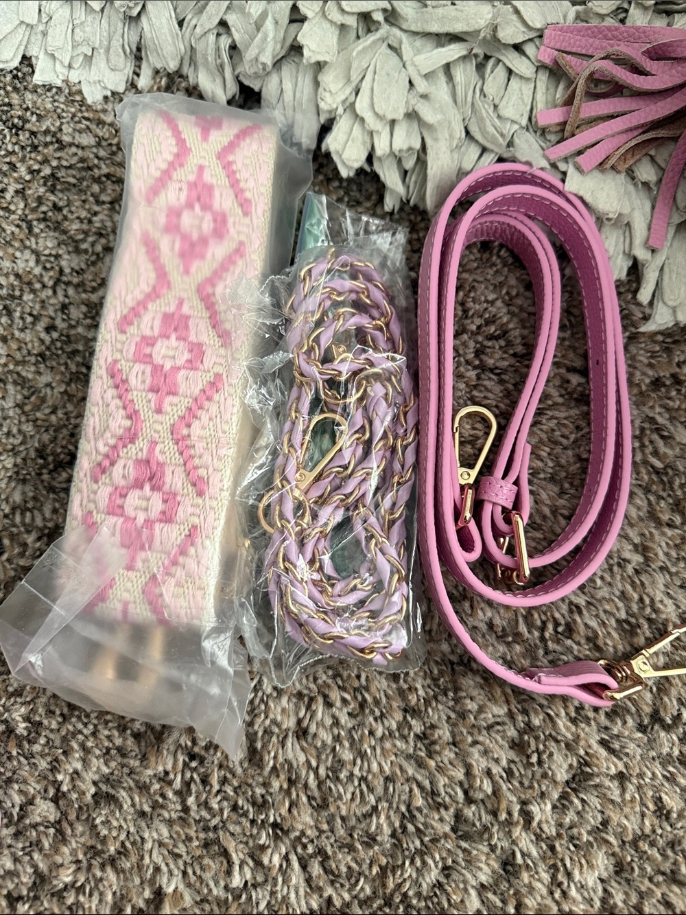 Pom Pom London Pink Leather Crossbody Bag with Wrist Pouch - Picture 4 of 10